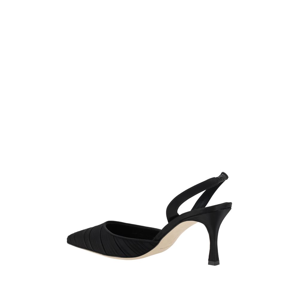 Manolo Blahnik Carolyne Pumps